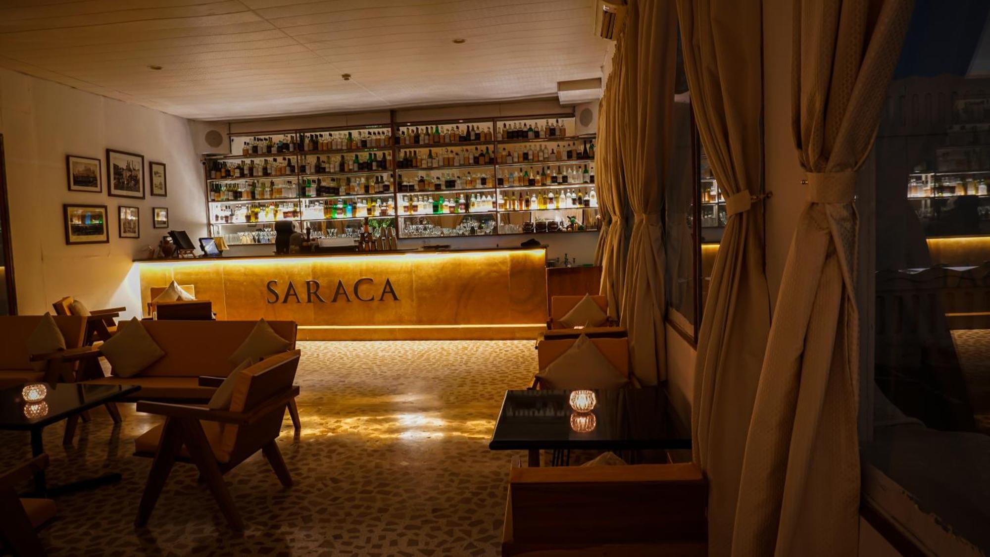 Saraca Hotel Lakhnaú Exteriér fotografie