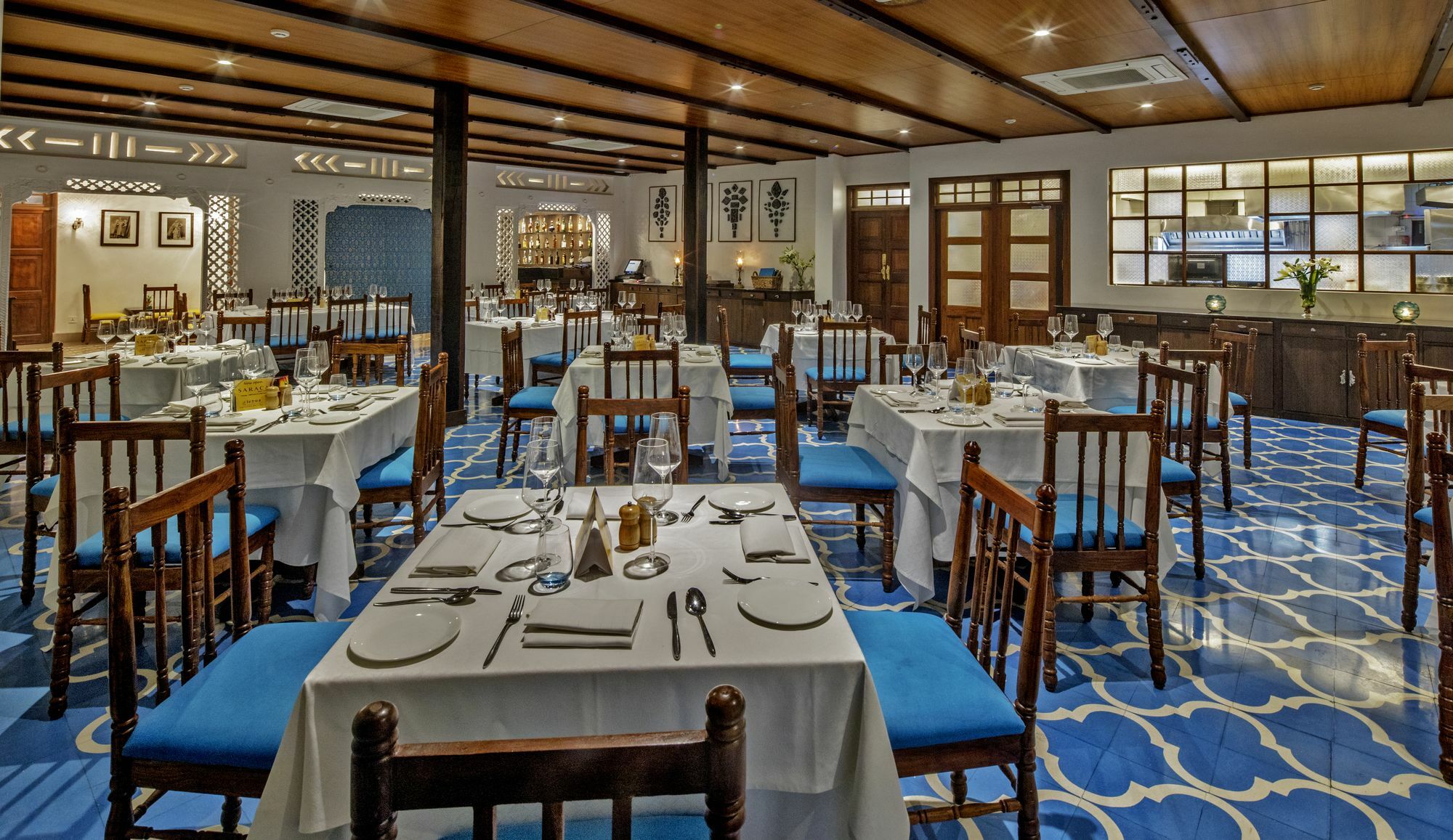 Saraca Hotel Lakhnaú Exteriér fotografie